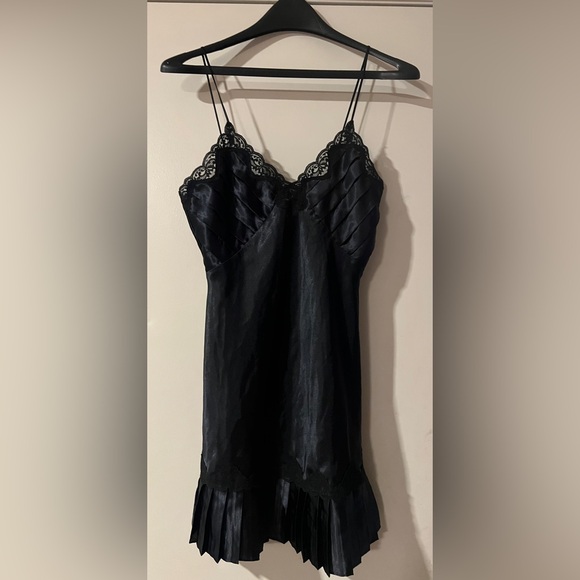Vintage Victoria’s Secret slip dress | size Sp. very good condition - Picture 5 of 10